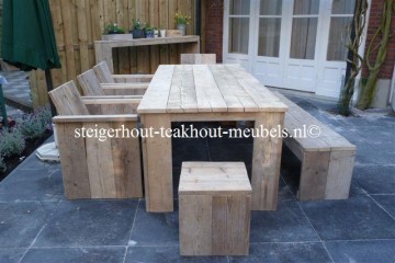 1 steigerhouten20set20classic20outside.jpg