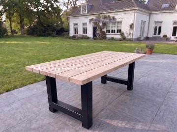 Douglas tuintafel metaal h 1 verkleind