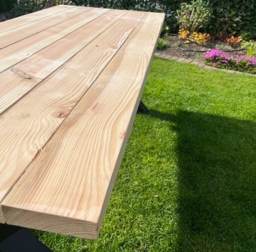 Douglas tuintafel x detail