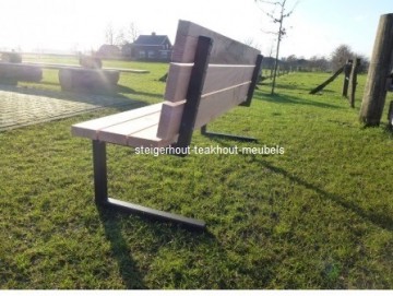 Douglashout bank metaal achter n