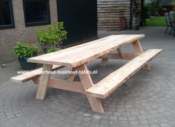 Douglashout picknicktafel3 veranderd