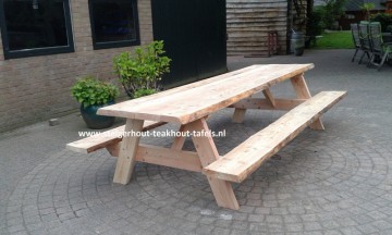 Douglashout picknicktafel3