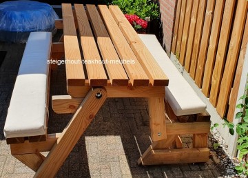 Douglashout uitklap picknicktafel kussen opzij