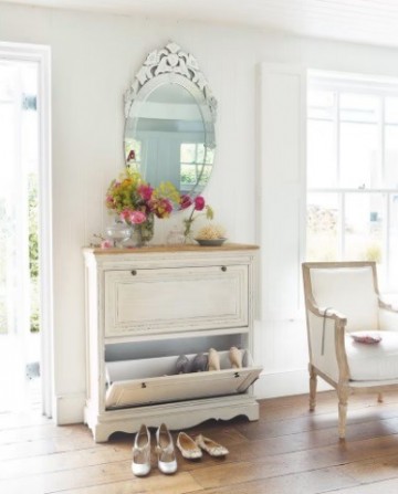 Schoenenkast wit creme laden open