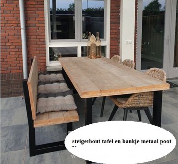 Steigerhout bank rugleuning metalen u poot met tafel n
