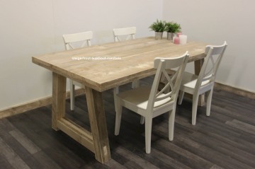 Steigerhout tafel trapezium opgedikt n