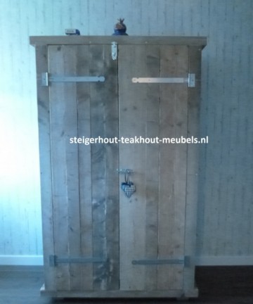 Steigerhout20kledingkast20120