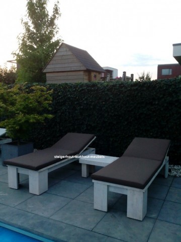 Steigerhouten ligbed