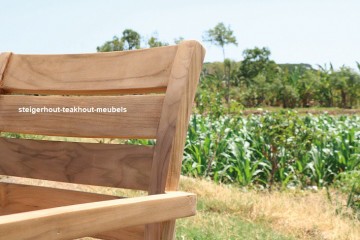 Teakhout stoel harti dichtbij n