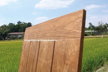 Teakhout tafel kasar mad dichtbij n