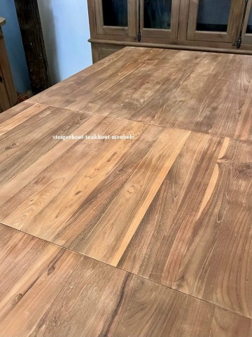 Teakhout uitschuiftafel massief teakhout detail blad n