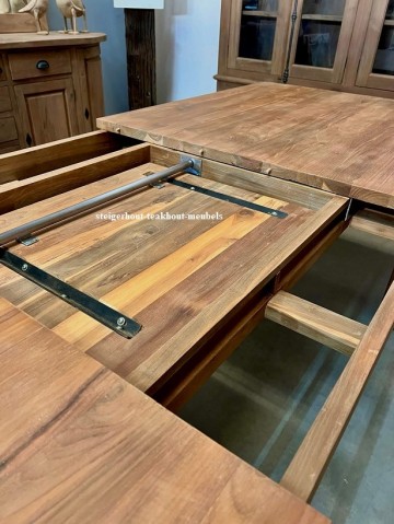 Teakhout uitschuiftafel massief teakhout detail n