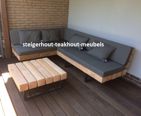 Catastrofaal kwaliteit Inheems Douglashout hoekbank Melderslo - balken met metalen onderstel - steigerhout- teakhout-meubels