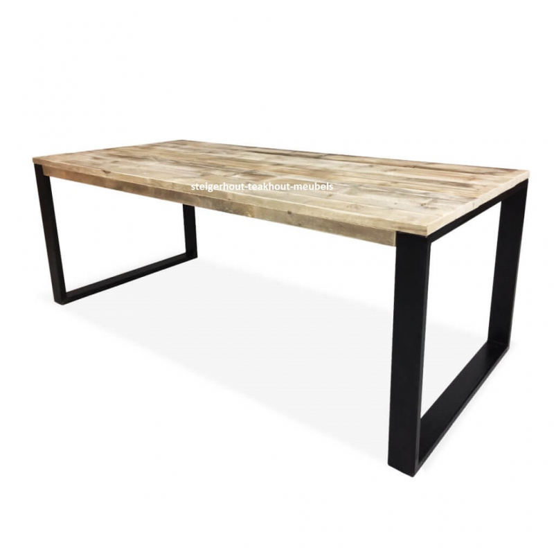 Steigerhouten tafel met metalen U smal steigerhout -teakhout-meubels